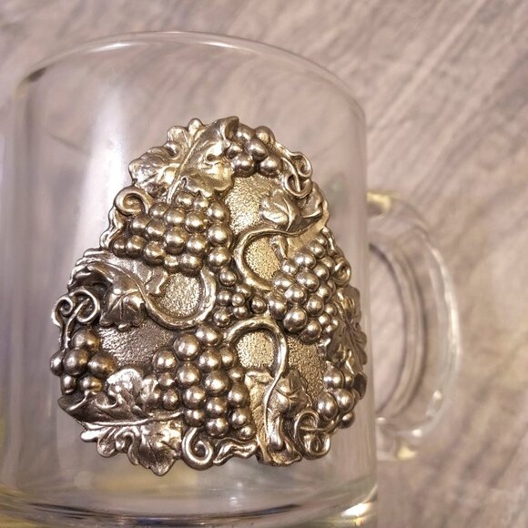 Vintage Heritage  Pewter Coffee Tea Hot Cocoa Grapes with Vine Clear Glass  1996 - Picture 5 of 8